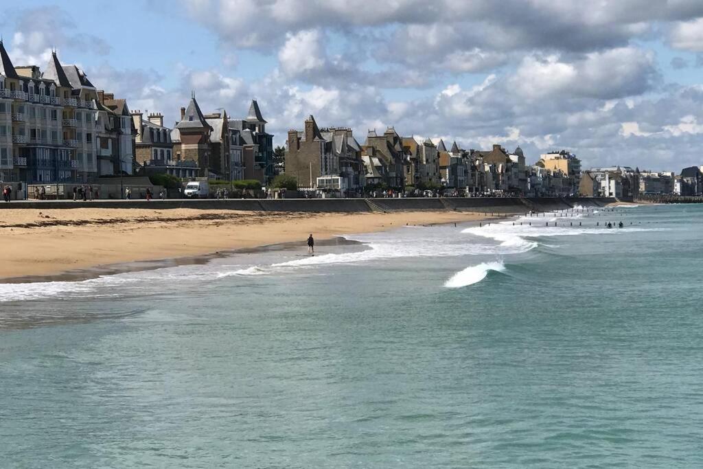 Ideal - Plage, Jardin & Jacuzzi, Proche Plage Et Thalasso - 1 A 6 Personnes サン・マロ エクステリア 写真